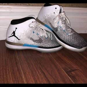 Nike Air Jordan 854273-003